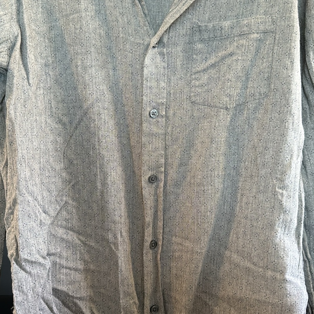 Button down shirt - Picture 3 of 4